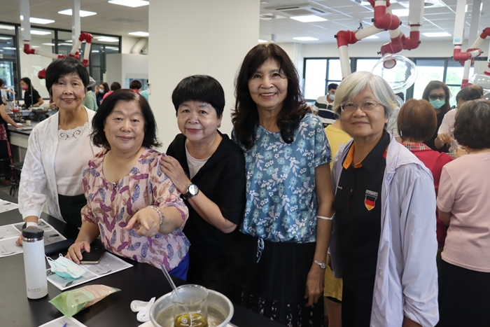 LINE_ALBUM_20250502 生活中科學與實作-左手香膏_250505_33