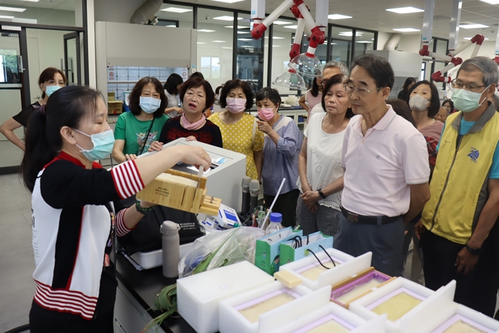 LINE_ALBUM_20250502 生活中科學與實作-左手香膏_250505_67