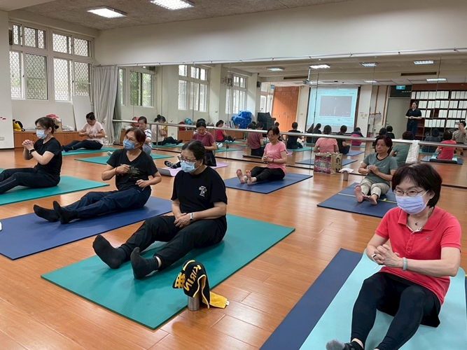 LINE_ALBUM_20250507 第九週上課_250521_49