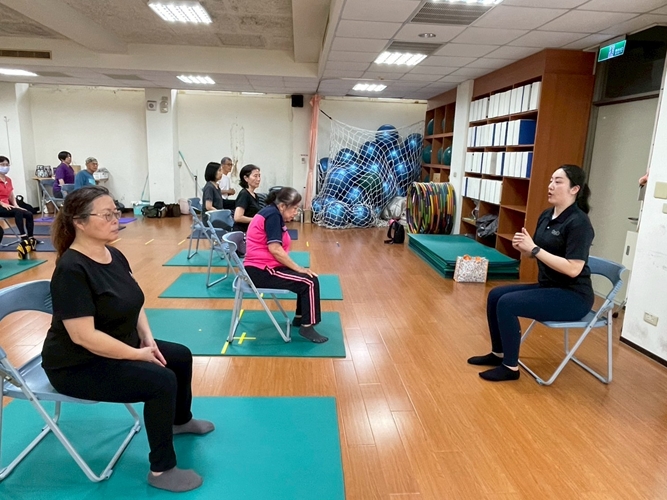 LINE_ALBUM_20250507 第九週上課_250521_54