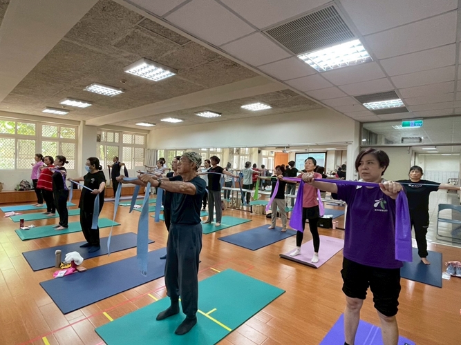 LINE_ALBUM_20250521 第十一週上課_250521_16