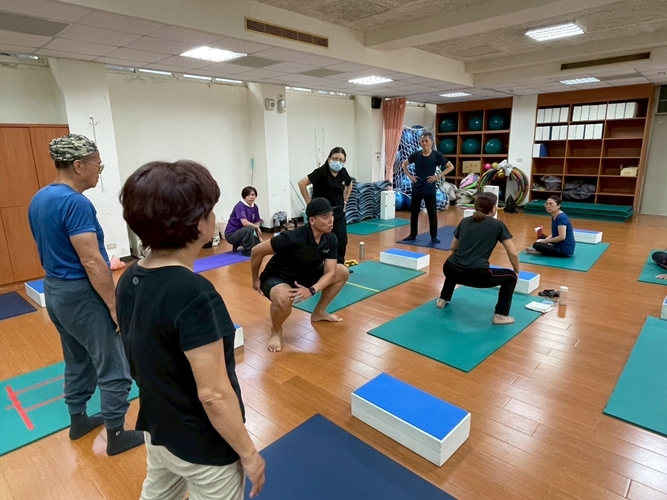 LINE_ALBUM_20250528 第十二週上課_250604_28