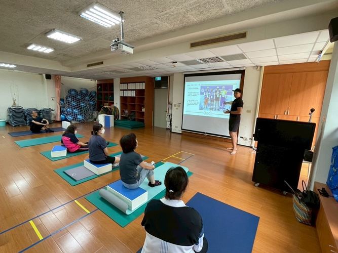 LINE_ALBUM_20250528 第十二週上課_250604_76