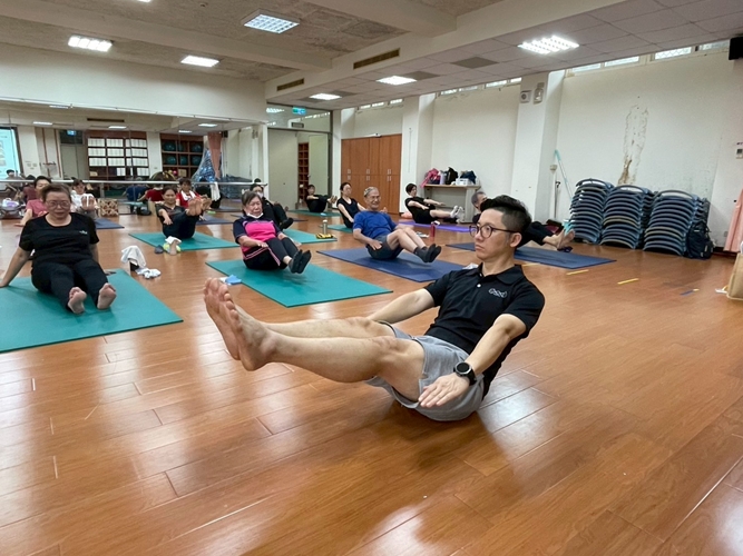 LINE_ALBUM_20250604 第十三週上課_250604_5