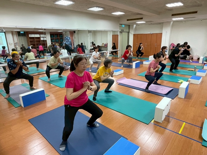 LINE_ALBUM_20250604 第十三週上課_250604_109