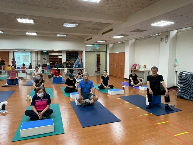 LINE_ALBUM_20250604 第十三週上課_250604_133