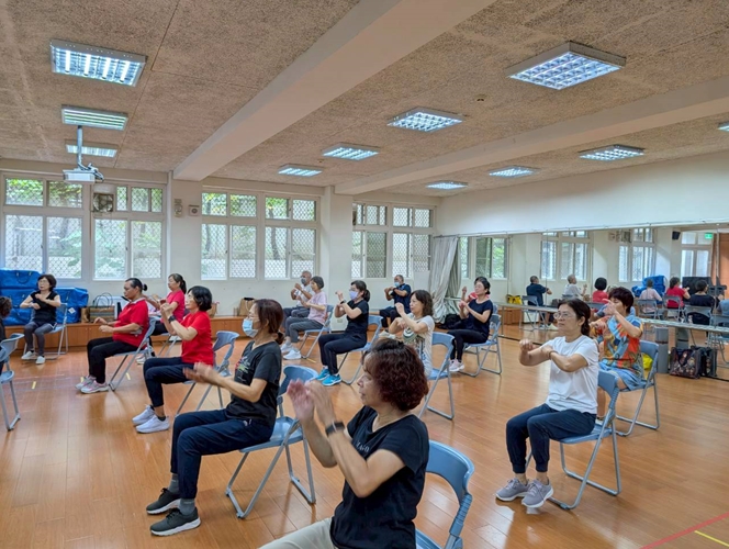 LINE_ALBUM_114-1第一週上課20251001_251015_8