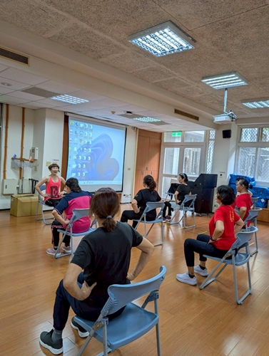 LINE_ALBUM_114-1第一週上課20251001_251015_11