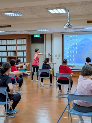 LINE_ALBUM_114-1第一週上課20251001_251015_3